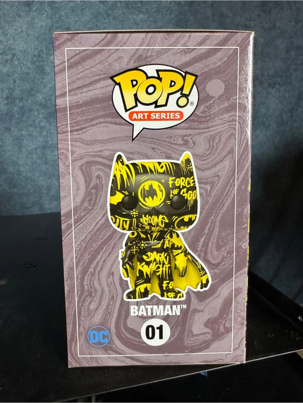 Funko Pop! Batman Art Series #01 — Black & Yellow Figure Target exclusive - Picture 4 of 6